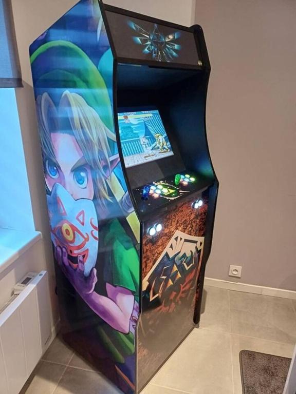 Apartment Entire House With Arcade Machine In A Private Backyard, 3 Bedrooms, 1 Bathroom, 1 Leaving With Convertible Sofa And Open Kitchen Mulhouse